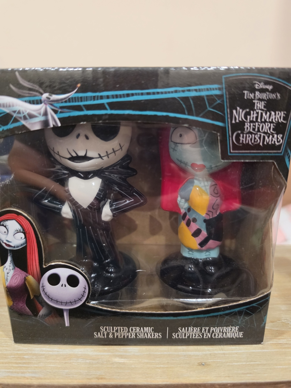 Nightmare Before Christmas Salt And Pepper Shakers...